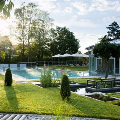 Pool2